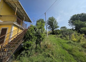 IN500_Indipendente bifamiliare in vendita con terr - Casa indipendente Strada Statale 1 65, Riccò del Golfo di Spezia - foto 5