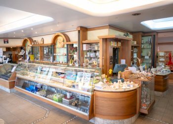 vendita_locale_commerciale_AC234 (6).jpg - Pasticceria Via Provinciale Piana, Vezzano Ligure - foto 3