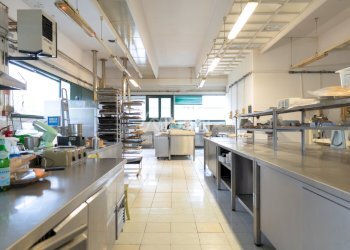 DSC07331-Migliorato-NR.jpg - Pasticceria Via Provinciale Piana, Vezzano Ligure - foto 17