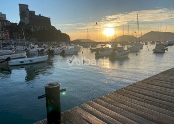 AFF498_Lerici_Affitto_fondo_ (3).jpg - Articoli da Regalo - Casalinghi Via Roma, Lerici - foto 2