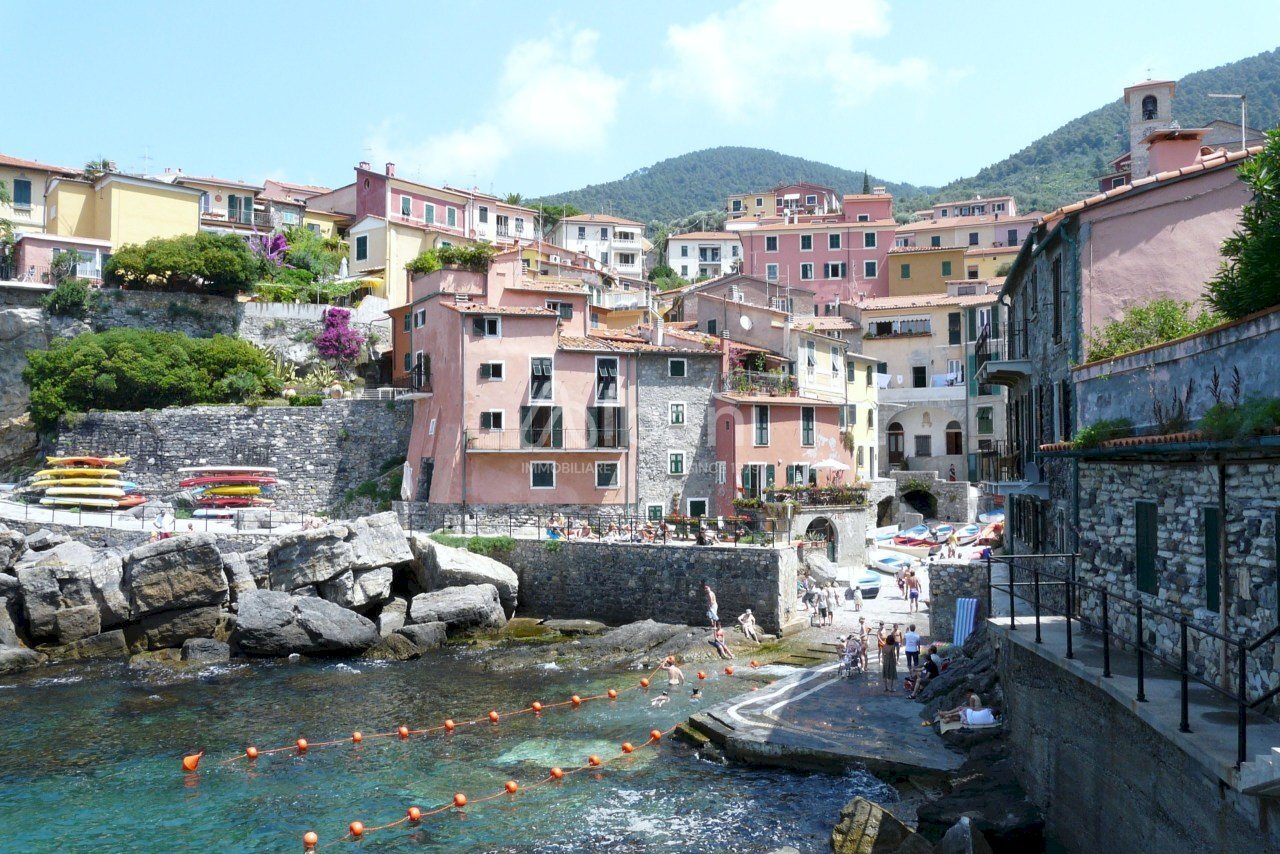 LE2035_TELLARO_SCHIERA_VISTA_MARE (2).jpg - Villa a Schiera Località Fiascherino 7, Lerici - foto 1