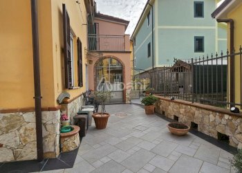 SA165_in vendita terra tetto con esterno - a pochi - Porzione di casa Via Cisa Traversa  11, Sarzana - foto 1