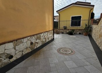 SA165_in vendita terra tetto con esterno - a pochi - Porzione di casa Via Cisa Traversa  11, Sarzana - foto 2