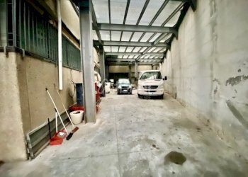 AFF491_AFFITTASI_FONDO_COMMERCIALE_AULLA (2).jpg - Capannone Aulla - foto 11