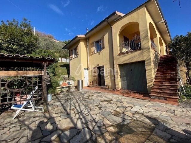 IN185_villa bifamiliare in vendita con terreno box - Independent house Via Monticello 59, Sarzana - photo 2