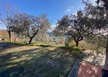 IN185_villa bifamiliare in vendita con terreno box - Independent house Via Monticello 59, Sarzana - photo 6