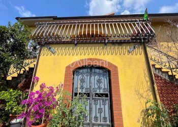 IN185_villa bifamiliare in vendita su due livelli - Independent house Via Monticello 59, Sarzana - photo 7