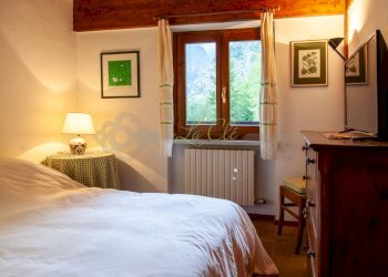 CAMERA MATRIMONIALE - Trilocale Courmayeur - foto 10