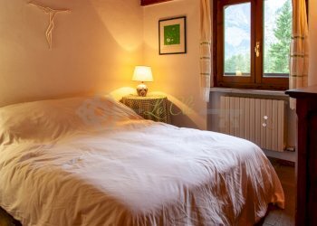 CAMERA MATRIMONIALE - Trilocale Courmayeur - foto 11