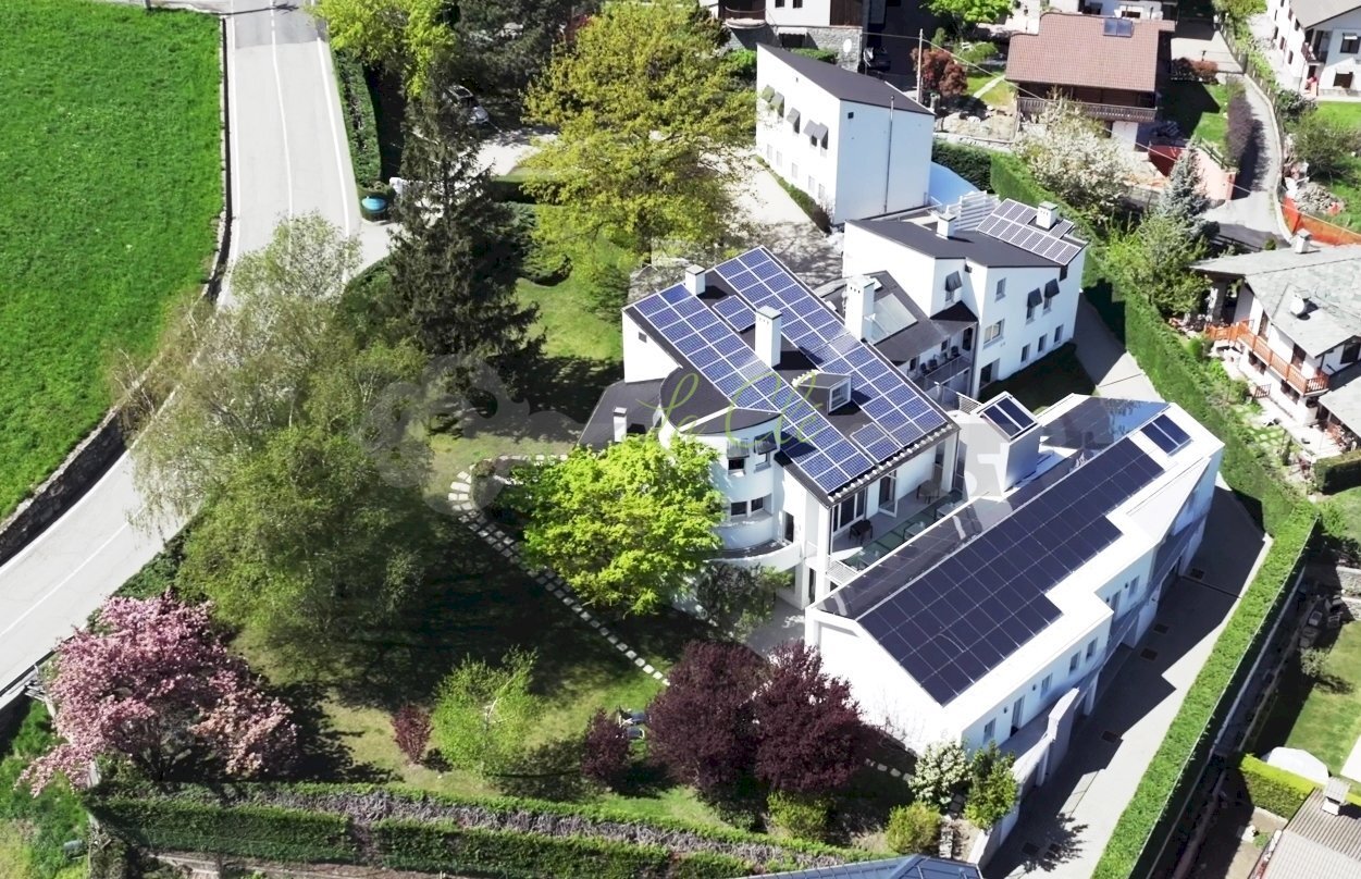 VENDITA BRISSOGNE: esterno - Albergo - Struttura ricettiva Brissogne - foto 1