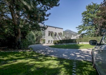 VENDITA BRISSOGNE: esterno villa - Hotel - Accommodation facility Brissogne - photo 5