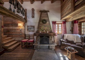 AFFITTO COURMAYEUR: sala da pranzo con camino - Trilocale Località Cuignon 1, Courmayeur - foto 3