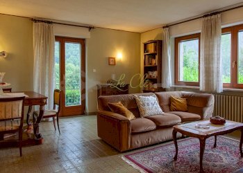 VENDITA LA SALLE: salone - Small Villa La Salle - photo 2