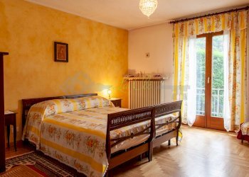 VENDITA LA SALLE: camera matrimoniale - Small Villa La Salle - photo 7