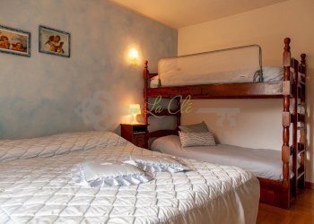 VENDITA LA SALLE: camera quadrupla - Small Villa La Salle - photo 10