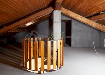 VENDITA LA SALLE: sottotetto - Small Villa La Salle - photo 14