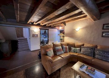 VENDITA LA SALLE - SOGGIORNO CON CAMINO E ZONA PRA - Quadrilocale Via Cesare Ollietti 13, La Salle - foto 7