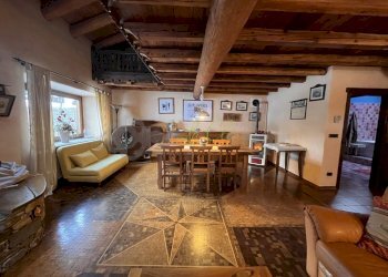 VENDITA LA SALLE - SOGGIORNO CON CAMINO E ZONA PRA - Quadrilocale Via Cesare Ollietti 13, La Salle - foto 8