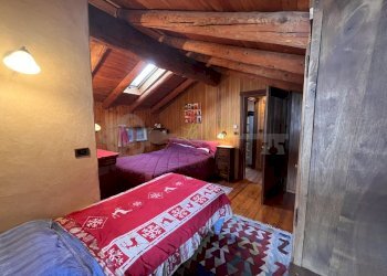 VENDITA LA SALLE - CAMERA MATRIMONIALE - Quadrilocale Via Cesare Ollietti 13, La Salle - foto 16