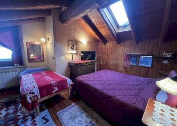 VENDITA LA SALLE - CAMERA MATRIMONIALE - Quadrilocale Via Cesare Ollietti 13, La Salle - foto 17