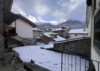 VENDITA LA SALLE - FACCIATA - Quadrilocale Via Cesare Ollietti 13, La Salle - foto 30