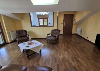 Soggiorno_2.jpg - Trilocale Via XXIV Maggio 28, Moncalieri - foto 3