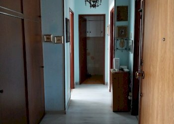 Corridoio (2).jpg - Quadrilocale Via Vincenzo Gioberti 19, Orbassano - foto 7