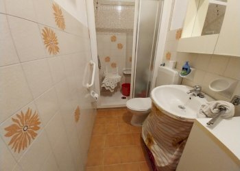 Bagno n?1.jpg - Quadrilocale Via Vincenzo Gioberti 19, Orbassano - foto 12