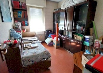 Camera da letto n?3.jpg - Quadrilocale Via Vincenzo Gioberti 19, Orbassano - foto 17