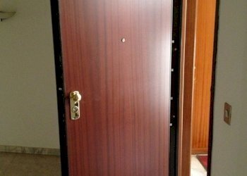 porta blind.JPG - Appartamento Via Malta 36, Torino - foto 6