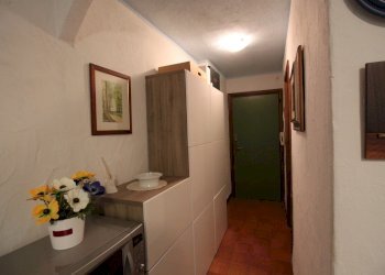 PHOTO-2025-09-18-15-14-18.jpg - Bilocale Via del Poggio, Viola - foto 4