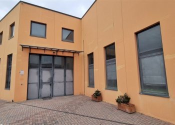 20250116_110730.jpg - Commercial Premises Via Paul-Henry Spaak 6, Parma - photo 1