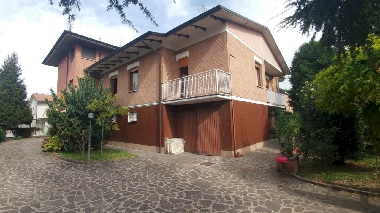 20250923_152020 (FILEminimizer).jpg - Porzione di casa Via della Primula 11, Modena - foto 2
