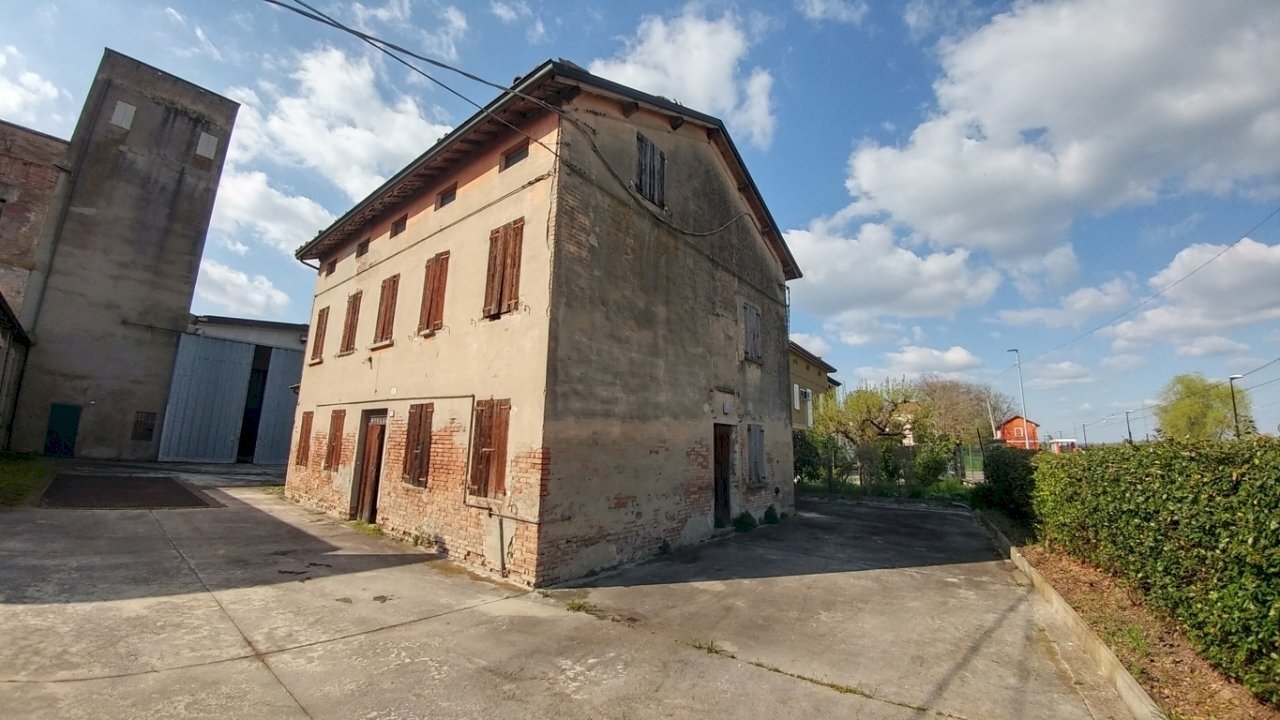 novellara (2).jpg - Locale Commerciale Novellara - foto 2