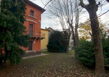 villino_ZOCCA_paese (1).jpg - Villa Via Giuseppe Mazzini 42, Zocca - foto 4