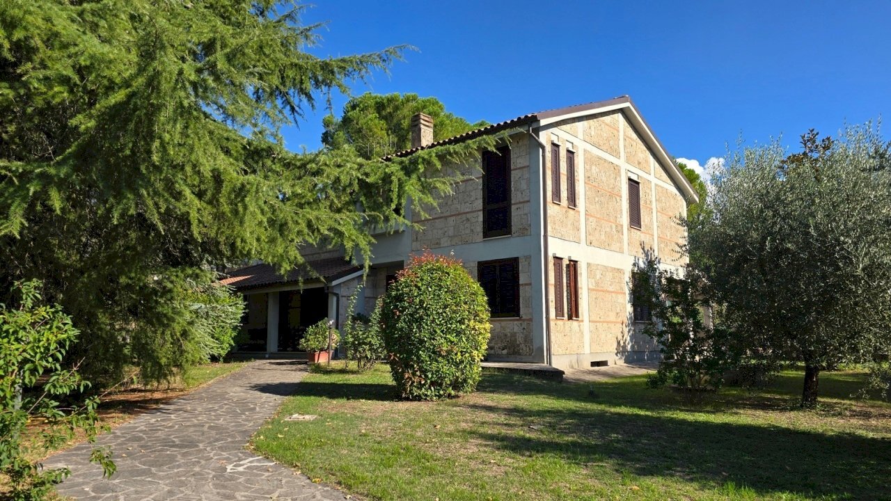 villa (7).jpg - Villa Strada di Poscargano 20, Terni - foto 1