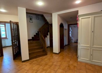 zona giorno (4).jpg - Villa Strada di Poscargano 20, Terni - foto 19