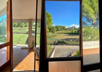 esterno.jpg - Villa Strada di Poscargano 20, Terni - foto 27