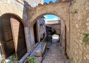 620518f3-b744-4b03-b247-dac135b51f8d.jpeg - Townhouse Via Del Mortaro 9, Amelia - photo 17