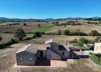 DJI_20251007122124_0281_D.JPG - Casale Vocabolo San Quirico, Avigliano Umbro - foto 3