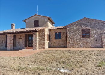 20251007_122009.jpg - Casale Vocabolo San Quirico, Avigliano Umbro - foto 21