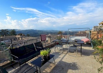 terrazzo (6).jpg - Appartamento Via del Forno 6, Todi - foto 1