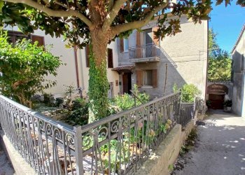 043de0a7-2757-4e87-8037-bca24ed5ce0f.jpeg - Terratetto - Terracielo Frazione Frattuccia 22, Guardea - foto 4