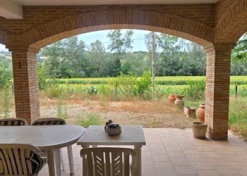 portico (1).jpg - Casa indipendente Vocabolo Palombaro 20, Todi - foto 8