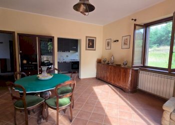 zona giorno primo piano (2).jpg - Casa indipendente Vocabolo Palombaro 20, Todi - foto 14