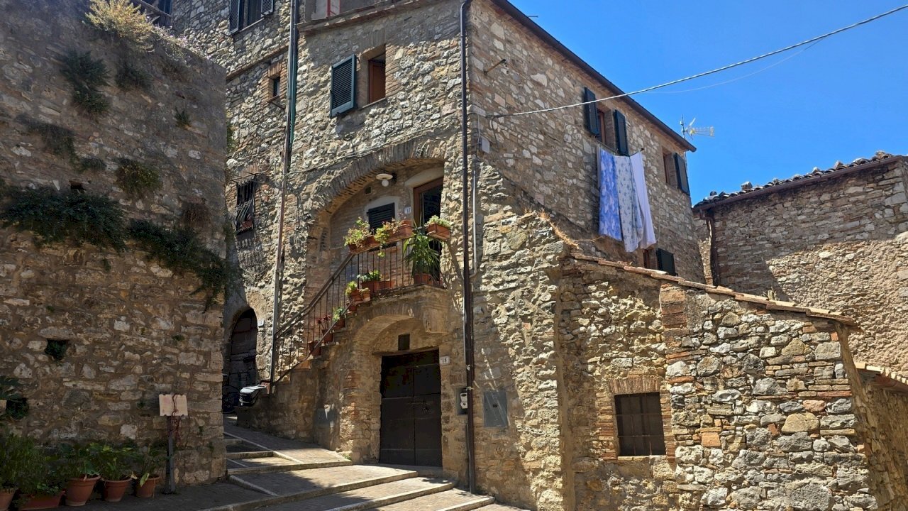 20250718_123704.jpg - Trilocale Via XXI Aprile 16, Montecchio - foto 1