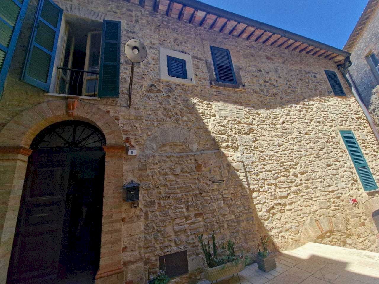 IMG-20250801-WA0054.jpg - Rustico Piazza Umberto I 9, Gualdo Cattaneo - foto 1