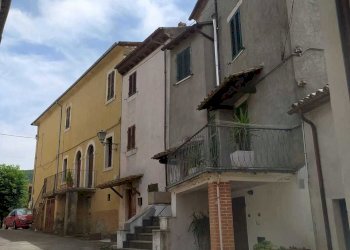 Immagine WhatsApp 2025-06-16 ore 16.02.42_bcf420c6 - Porzione di casa Piazza Panfili, Guardea - foto 1