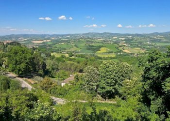 view1.jpg - Appartamento Via Cesia O della Piana 30, Todi - foto 2