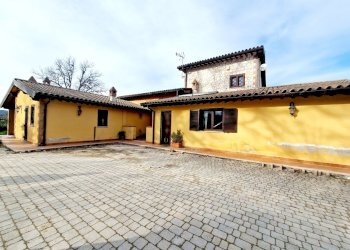 20250130_150307.jpg - Villa Strada di Campo Sardella, Amelia - photo 24